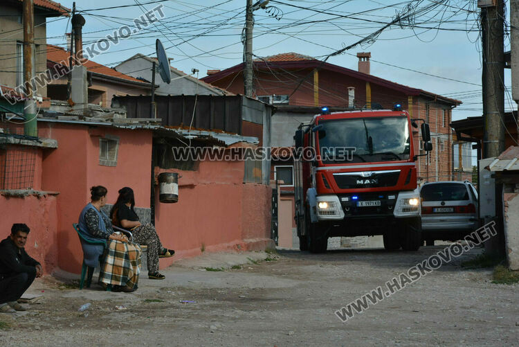  Гори в дерето на кв. „Република“ 