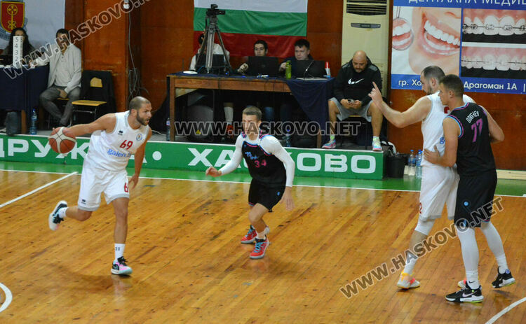 Баскетболният “Хасково” с втора поредна победа 