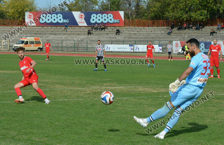 Драма с дузпи на Ямача. „Саяна“ победи „Локомотив“ (ГО) за Купа България 