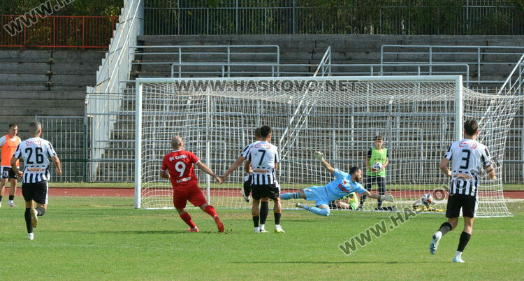 Драма с дузпи на Ямача. „Саяна“ победи „Локомотив“ (ГО) за Купа България 