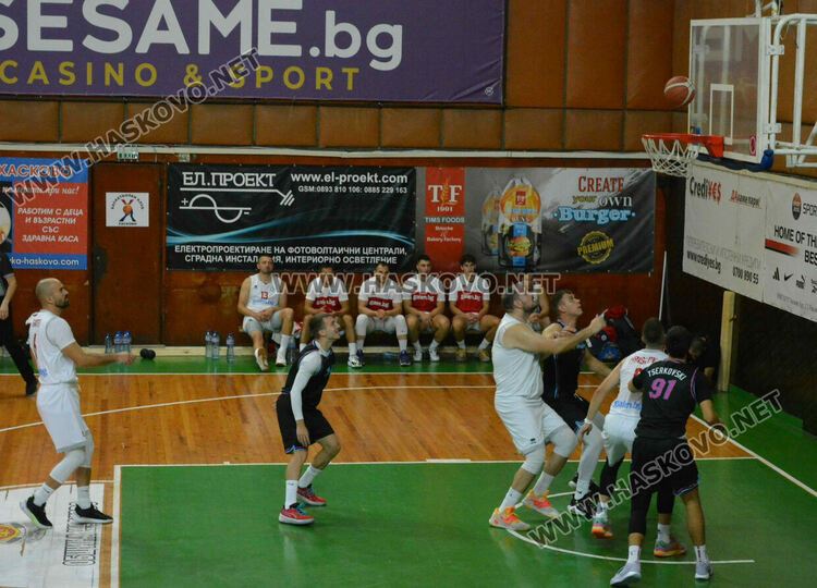 Баскетболният “Хасково” с втора поредна победа 