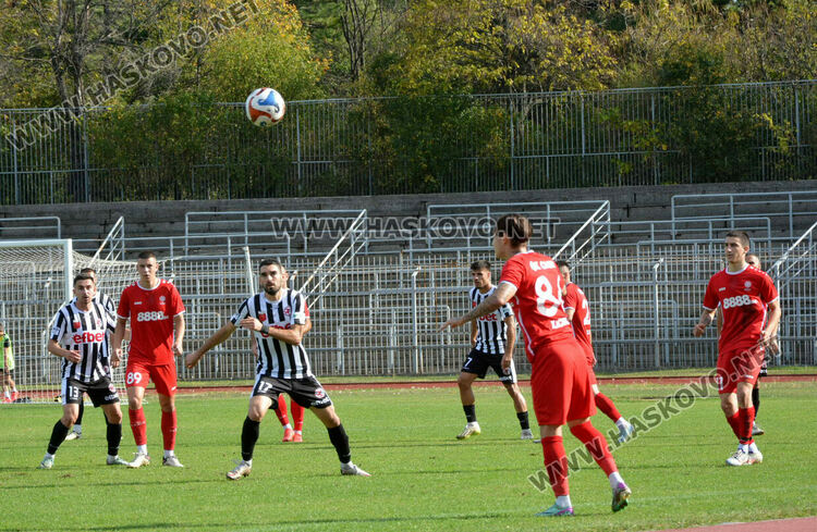 Драма с дузпи на Ямача. „Саяна“ победи „Локомотив“ (ГО) за Купа България 