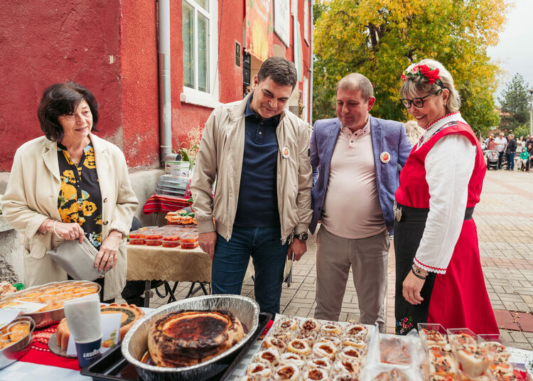 Нова детска площадка откри Иво Димов в село Горски извор
