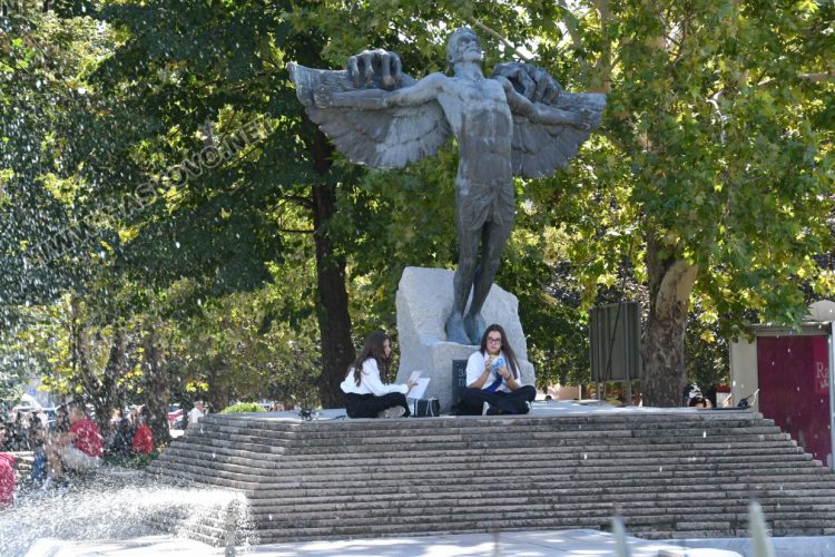 Облаци и слънце ще се редуват през целия ден 