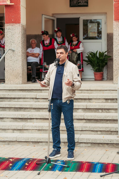 Нова детска площадка откри Иво Димов в село Горски извор