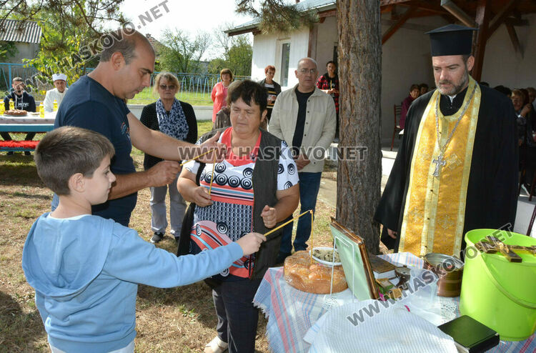 20 години от освещаването си чества храмът „Св. Петка“ във Войводово