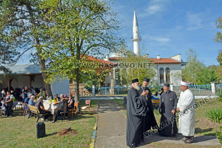 20 години от освещаването си чества храмът „Св. Петка“ във Войводово