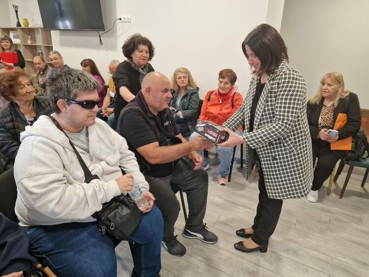 Община Кърджали почете незрящите в Международния ден на белия бастун