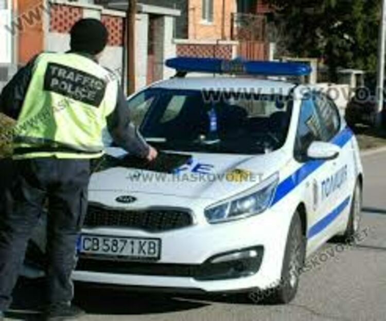 Водач с 2,24 промила се заби в насрещно движеща се кола