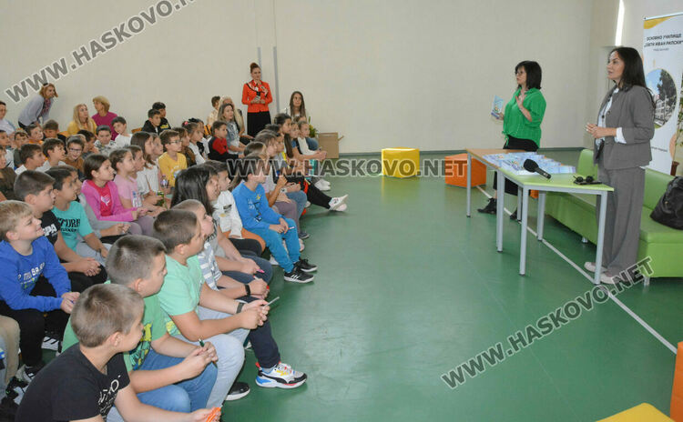 Актрисата Гергана Стоянова вдъхнови ученици от   ОУ „Св. Иван Рилски“