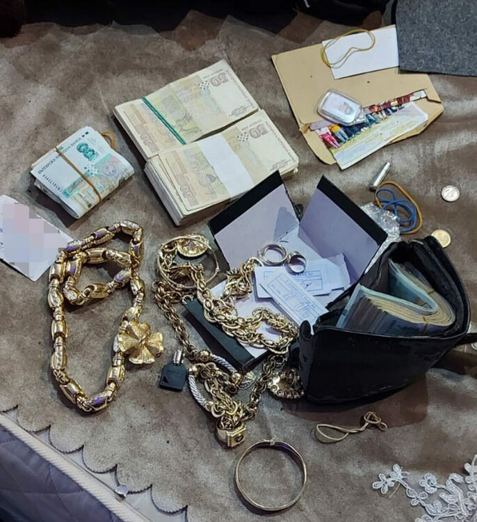 Петима от Хасково и Любимец са задържани за купуване на гласове, наркотици и ментета