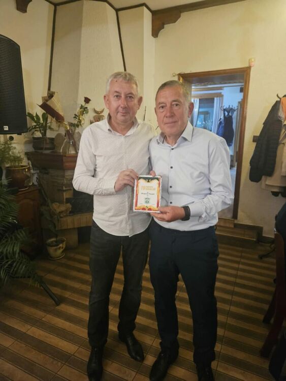 ФК “Родопа” отличи с плакет Звезделин Чаушев за 70-годишния му юбилей