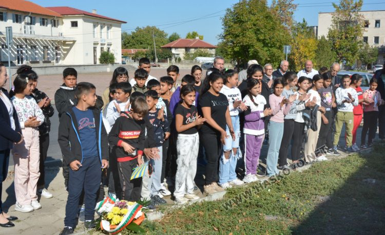 Ветерани от авиополка в Узунджово се срещнаха с ученици за Деня на българските ВВС