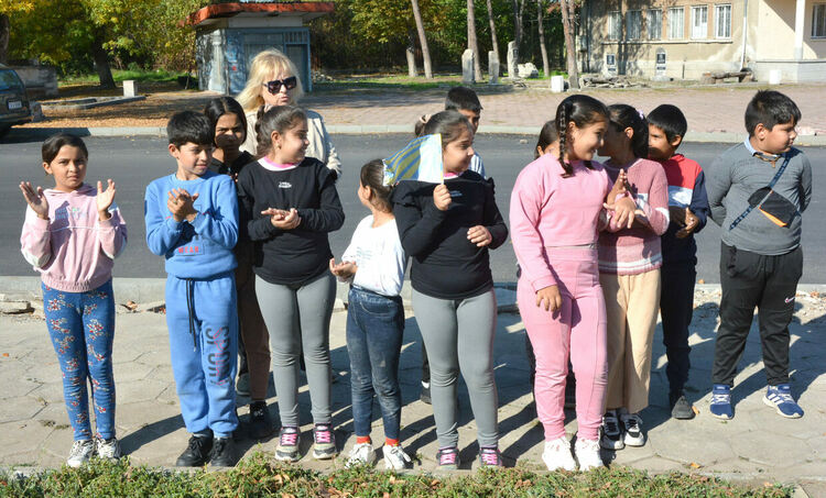 Ветерани от авиополка в Узунджово се срещнаха с ученици за Деня на българските ВВС