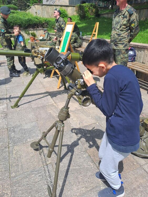 С ден на отворените врати и благодарствен молебен отбелязват празника на 101-ви Алпийски полк в Смолян