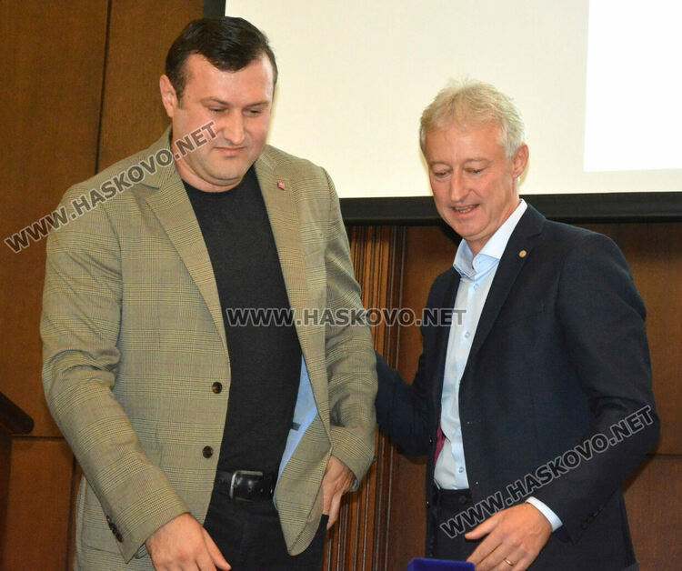 Д-р Марио Янакиев получи приз „Лекар на годината“, отличиха още четирима медици