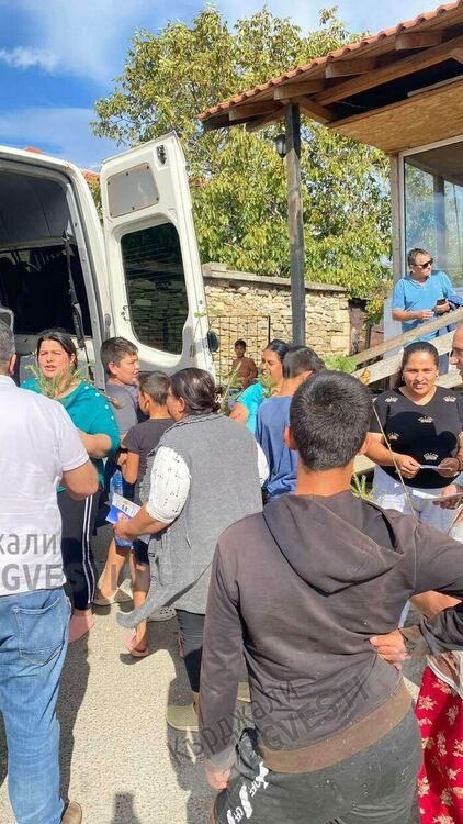 Сабахатин Гьокче от ПП-ДБ се срещна със жители на седемте общини в Кърджалийска област,виждат в него единствена надежда