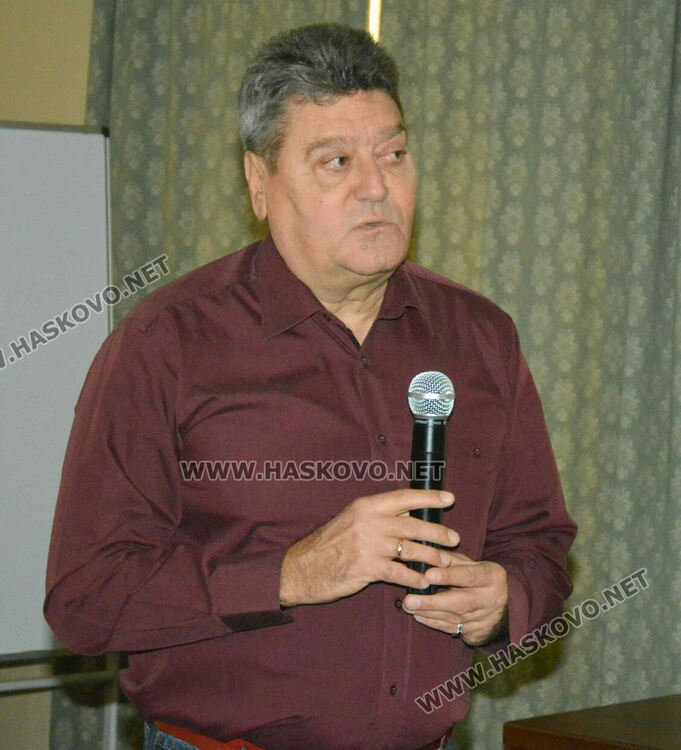 Поставиха безплатни силанти на 4600 деца от Хасковско, кампанията продължава