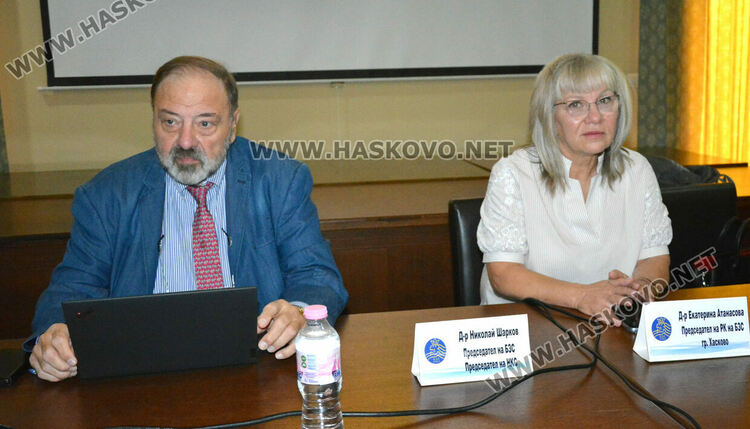 Поставиха безплатни силанти на 4600 деца от Хасковско, кампанията продължава