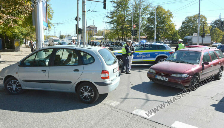 Поредна катастрофа на кръстовището до Цигарената фабрика