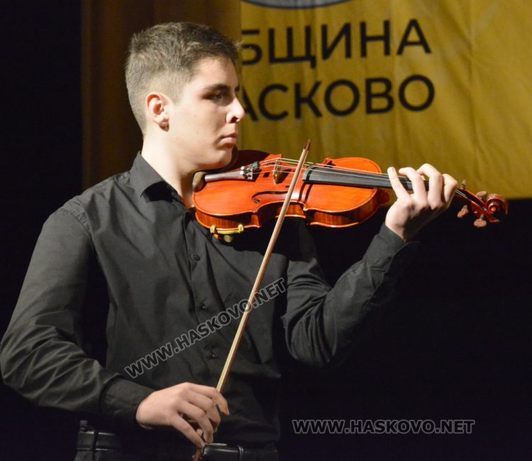 Откриха 49-ите музикални дни „Недялка Симеонова“ в Хасково