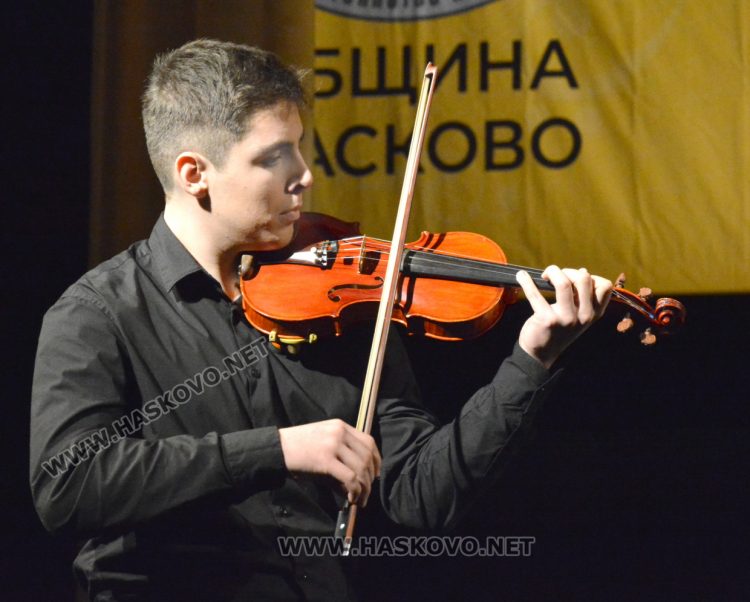 Откриха 49-ите музикални дни „Недялка Симеонова“ в Хасково