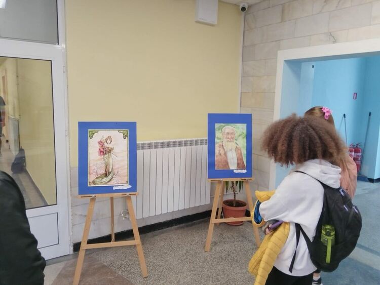 Ученици от „Рекламна графика“ в ПГТ отбелязват Международния ден на художника