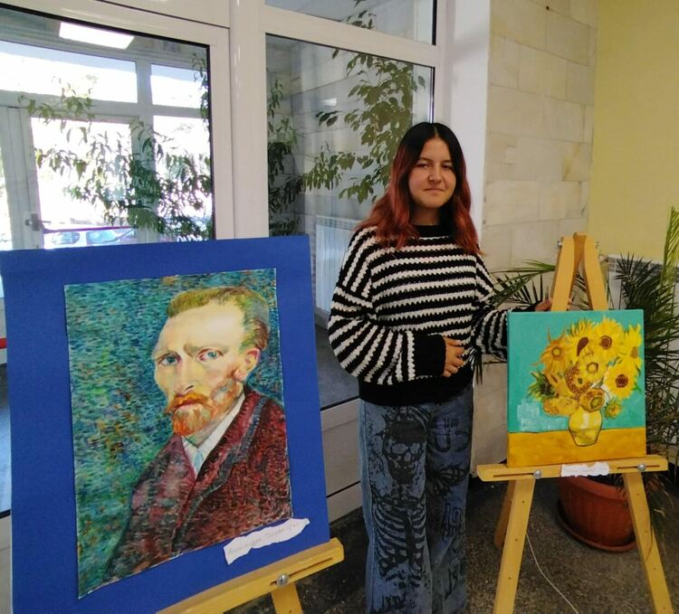 Ученици от „Рекламна графика“ в ПГТ отбелязват Международния ден на художника
