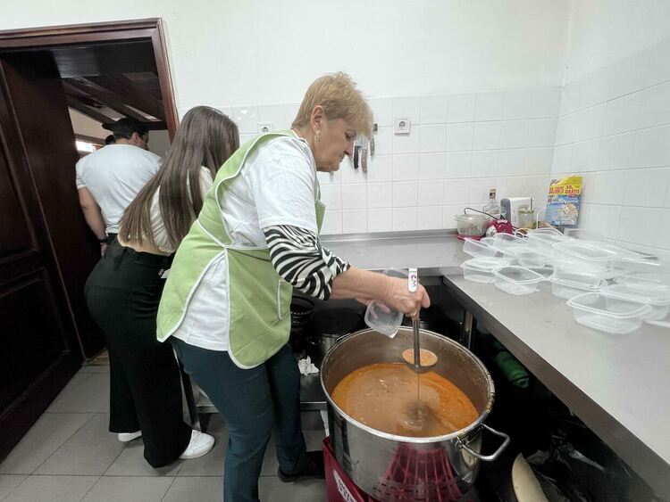 250 кг фасул и 1 тон месо за курбан раздадоха в Смилян за традиционния празник