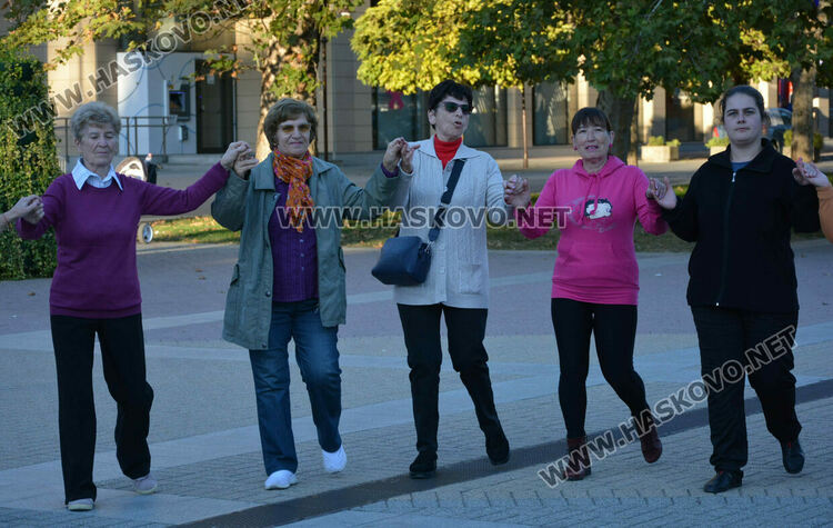 От КГБ извиха хоро в Хасково