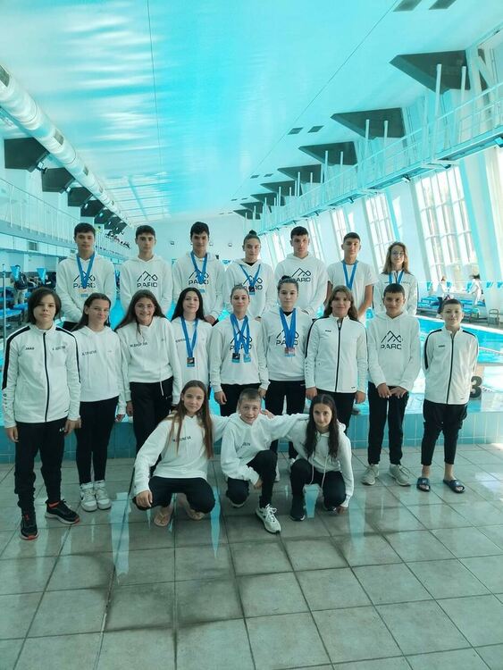 11 медала завоюваха плувците на Смолян на старта на новия сезон в Стара Загора