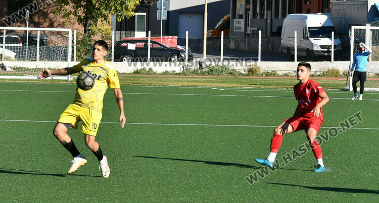 ФК “Хасково” остава лидер след седма победа, “Старско” също с успех