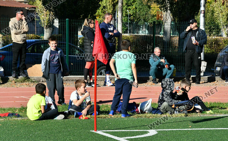 ФК “Хасково” остава лидер след седма победа, “Старско” също с успех