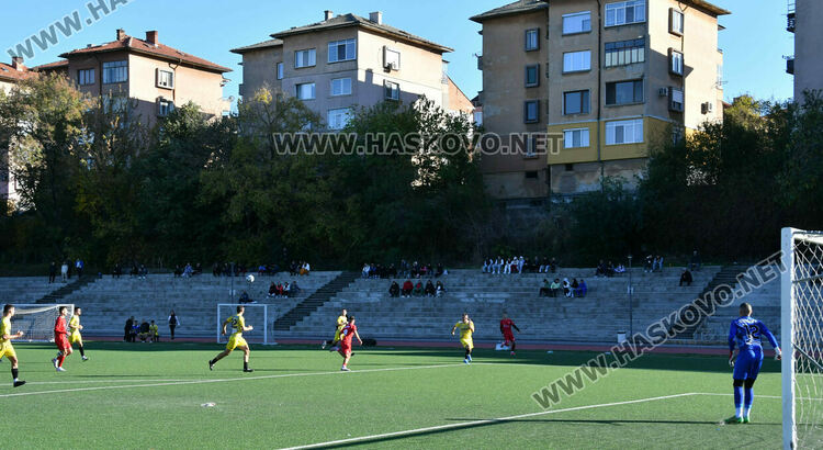 ФК “Хасково” остава лидер след седма победа, “Старско” също с успех