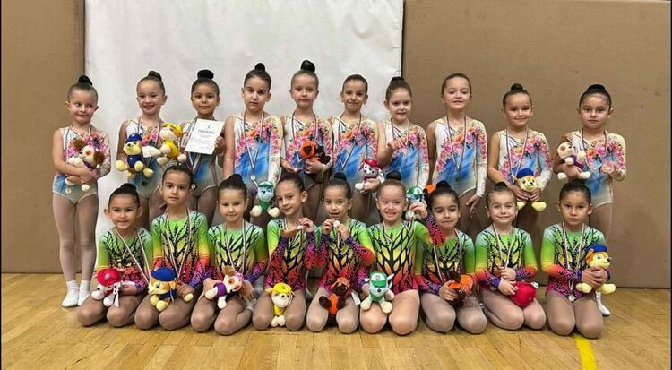 10 медала и две отборни купи за „Мега спорт“ от държавно първенство и турнир