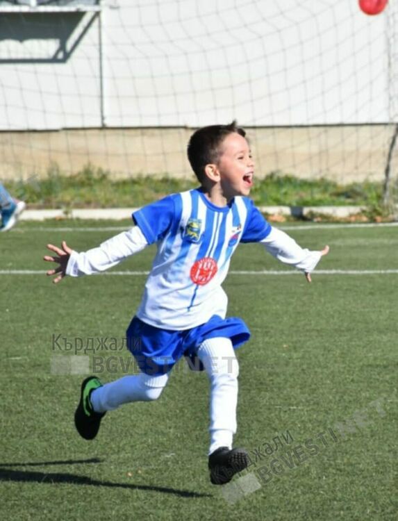 ФК"Арда 1924",Община Кърджали и няколко детски градини отпразнуваха празника на Кърджали по шампионски