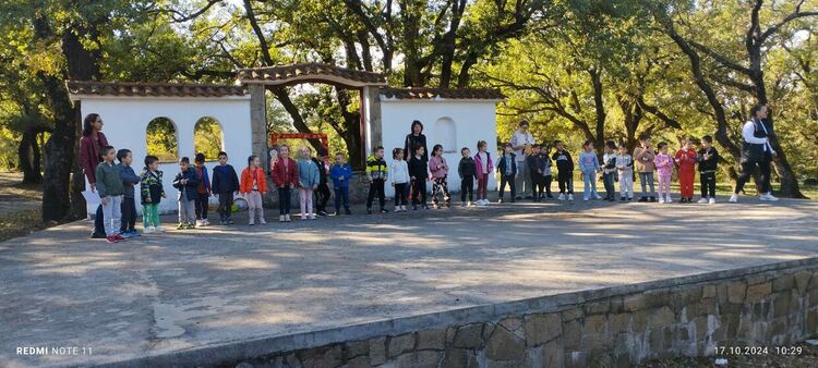 Децата от детска градина „Щурче“ твориха на открито в парк „Кенана“