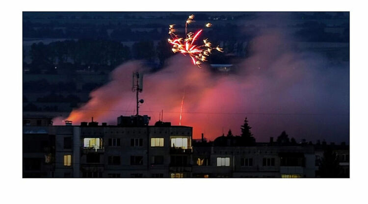 Две версии за взривовете в пиротехническия склад в Елин Пелин