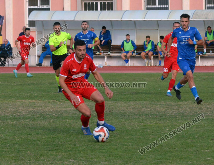 „Спартак“ срази „Саяна“ в Хасково