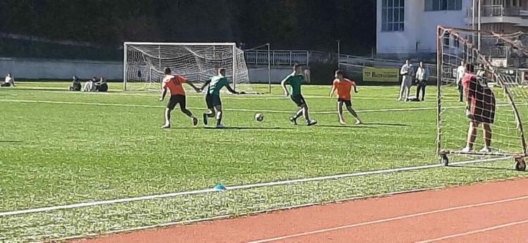 Приключи общинският кръг по „Футбол 7“  от Ученическите игри 2024-2025 г.