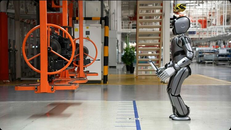 Хуманоидни роботи вече сглобяват коли във фабриката на BYD