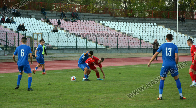 „Спартак“ срази „Саяна“ в Хасково