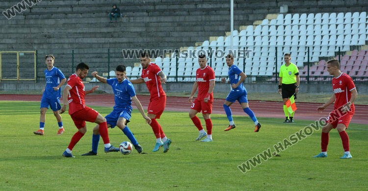 „Спартак“ срази „Саяна“ в Хасково