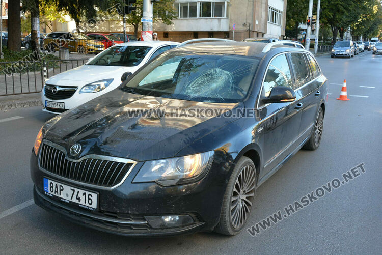 Още един пешеходец пострада, блъсна го комшия на пешеходна пътека