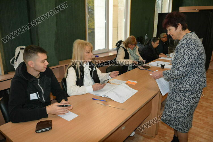 89 633 могат да гласуват за депутати в Хасково