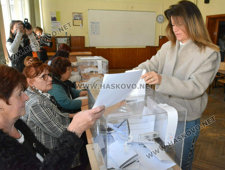 Делян Добрев: Надявам се Хасковска област да е с най-високия резултат на изборите в страната