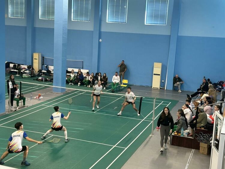 Българските бадминтонисти спечелиха балканската титла при момичетата и момчетата до 15 години