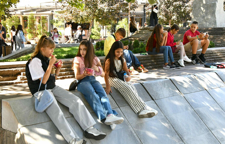 Предимно слънчево, градусите ще достигнат 24