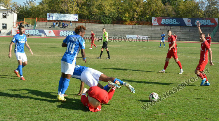 И „соколите“ сразиха „Саяна“ с 0:4, хасковлии аут от Купа България