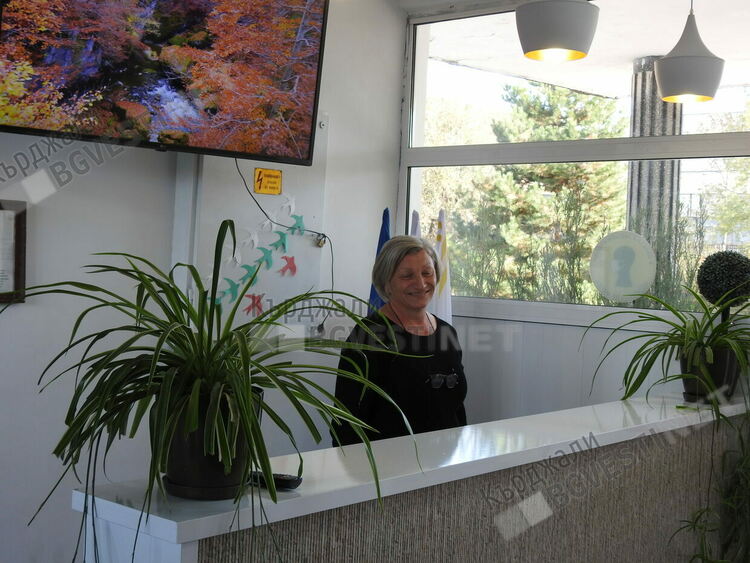 Учители-възрожденци създават бутиково училище за ромски деца в Кърджалийско